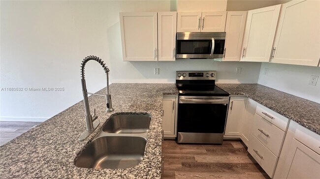 Foto del edificio - 4509 21st St SW