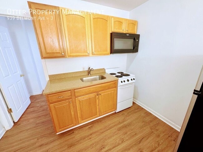 Foto del edificio - 939 Belmont Ave