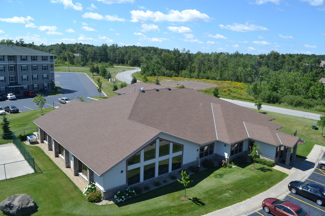 Clubhouse - Boulder Ridge Apartments