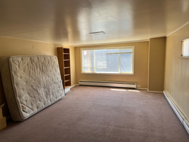 Foto del edificio - 1600 Curtis Ave