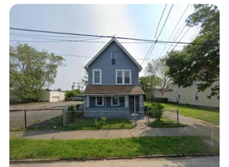 Primary Photo - 1373 E 52nd St
