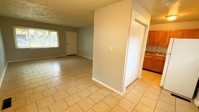 Building Photo - 2 Wales Ct