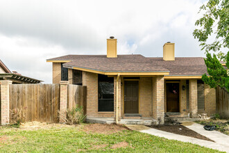 Building Photo - 5134 Middlecoff Dr