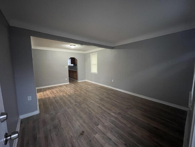 Building Photo - 16145 Lahser Rd