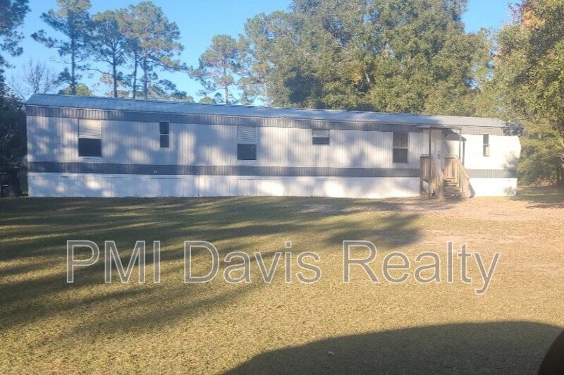 Primary Photo - 4674 Mayflower St