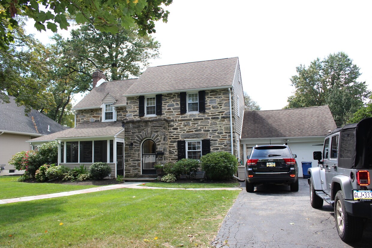 Primary Photo - 4 N Morgan Ave