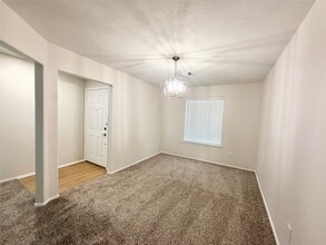 Building Photo - 8803 Danbury Hollow Ln Building Photo - 8803 Danbury Hollow Ln