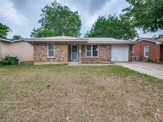 Building Photo - 3713 Rogene St