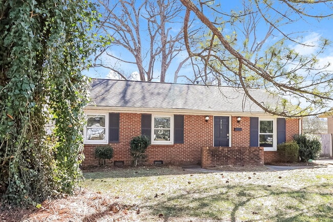 Foto del edificio - 3515 Archer Ave