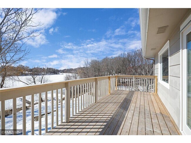 Building Photo - 16727 Terrey Pine Dr