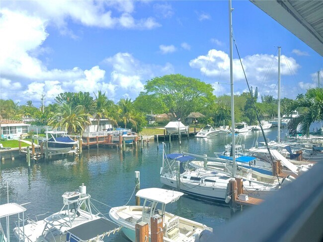 Foto del edificio - 2533 NE 15th St