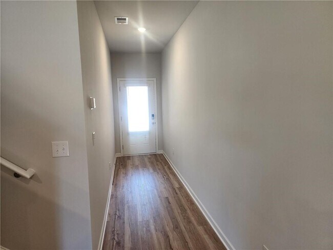 Foto del edificio - 832 Cygnet Ln
