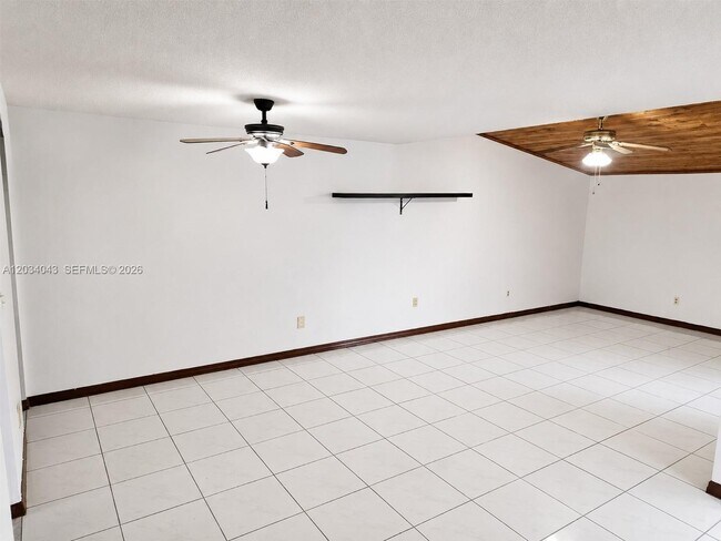 Foto del edificio - 6521 SW 114th Ave