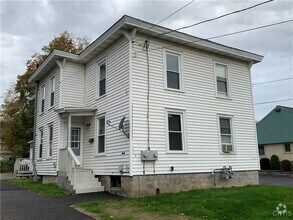 Building Photo - 112 W 1st St S