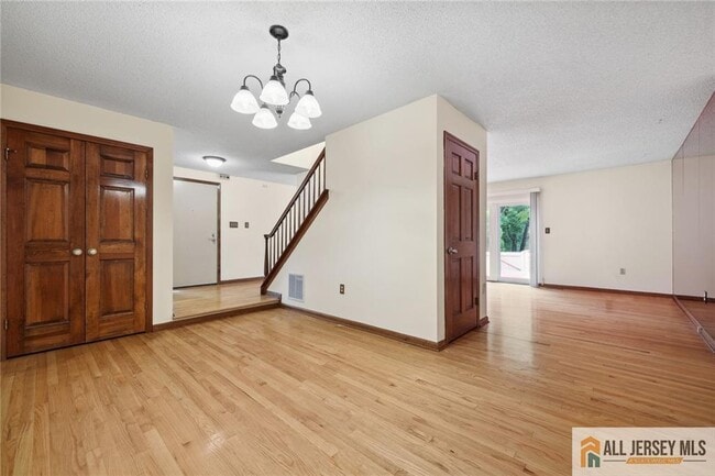 Foto del edificio - 153 Thoreau Dr