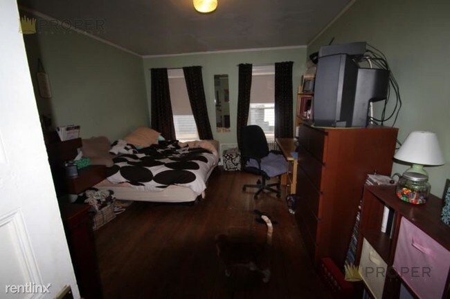 Foto del edificio - 38 Brainerd Rd