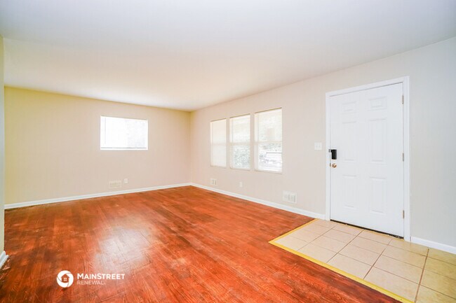 Building Photo - 1444 Zettler Rd