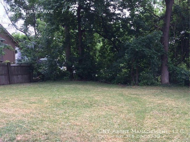 Building Photo - 405 Grand Ave