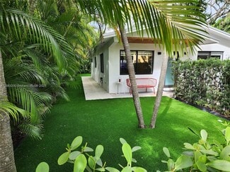 Building Photo - 77 NE 43rd St