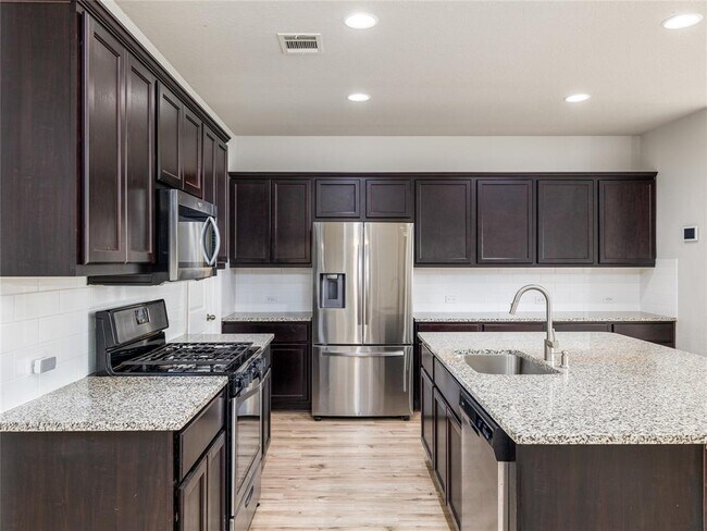 Foto del edificio - 121 Struss dr