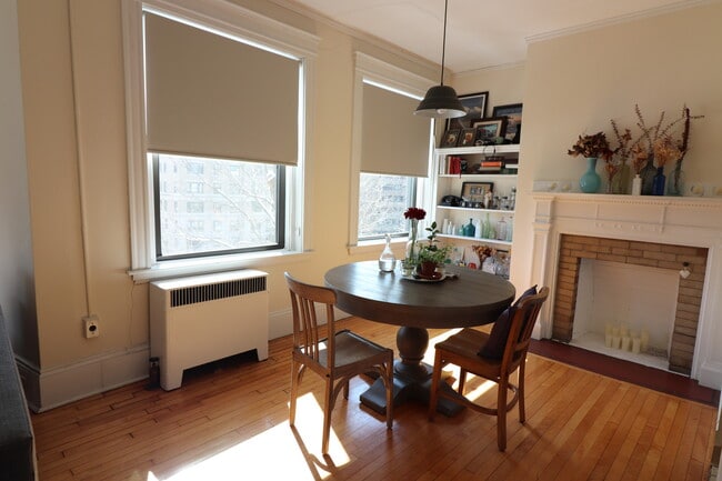 Building Photo - 1100 Beacon St