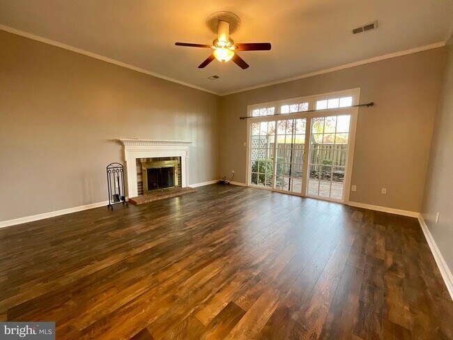 Foto del edificio - 6703 Washington Blvd