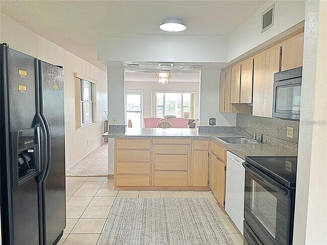 Building Photo - 2468 Florentine Way