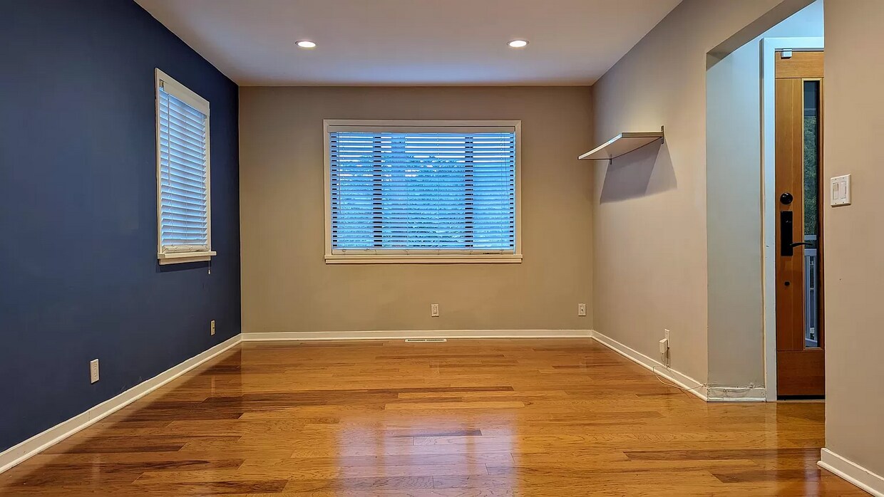 Foto principal - 6035 Bernhard Ave