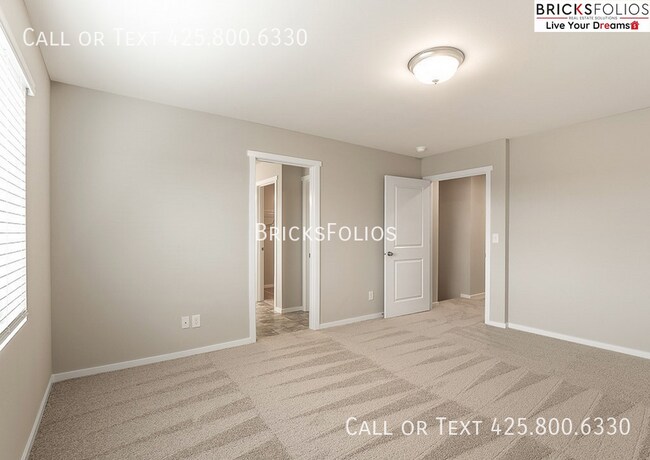 Foto del edificio - 18729 107th Ave Ct E