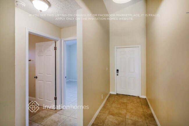 Foto del edificio - 4162 NW 114th Ave