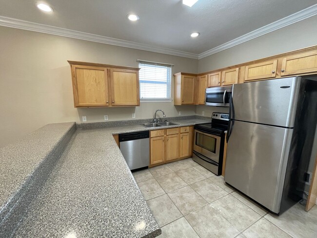 Building Photo - For Lease - Marlin Place - 3 BR 2 BA Home ...