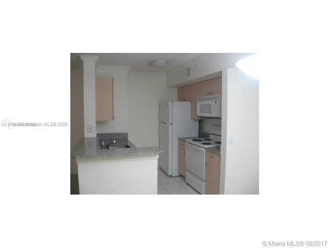 Foto del edificio - 2517 Centergate Dr
