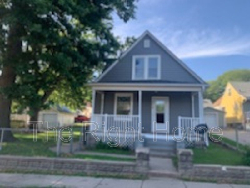 3416 V St, Omaha, NE 68107 House for Rent in Omaha, NE