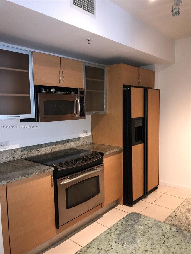 Building Photo - 1 bedroom in Aventura FL 33180
