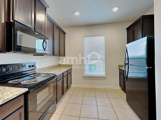 Building Photo - 19905 Per Lange Pass