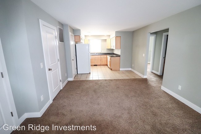 Foto del edificio - 834 Leonard St NE