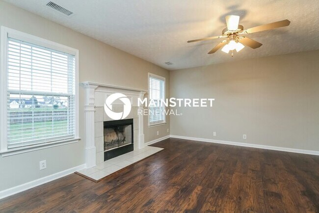 Foto del edificio - 4 Bedroom Pet-Friendly Home in Murfreesbor...