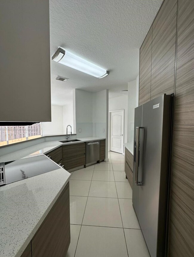 Foto del edificio - 7454 NW 112th Pl