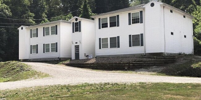 Foto del edificio - 48 Nathan Drive