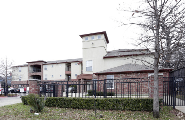 Building Photo - Edgewood Manor Senior Living