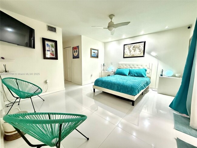 Foto del edificio - 10857 NW 7th St