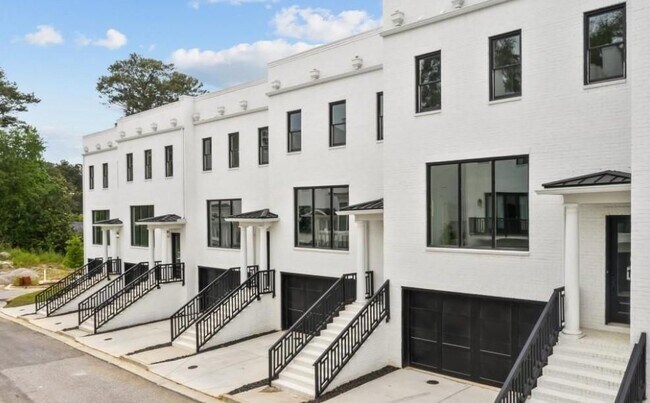 Foto del edificio - 3667 Peachtree Rd