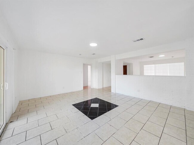 Foto del edificio - 910 1/2 Oak St