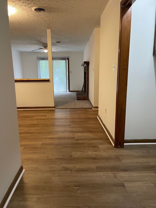 Foto del edificio - 2BR Duplex off of Epps Bridge near Timothy...