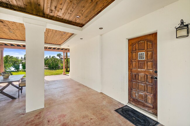 Building Photo - 8851 A1A S