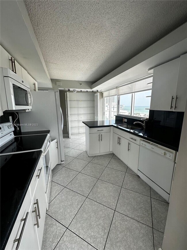 Building Photo - 3411 Indian Creek Dr