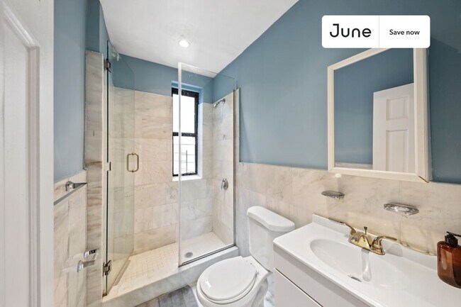 Building Photo - 23 E 109th St