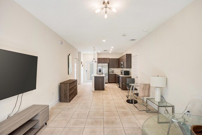 Foto del edificio - 4725 NW 85th Ave