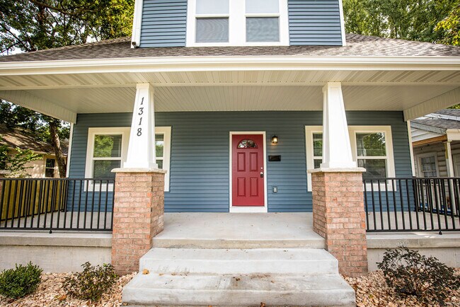 Foto del edificio - 1318 S Florence Ave