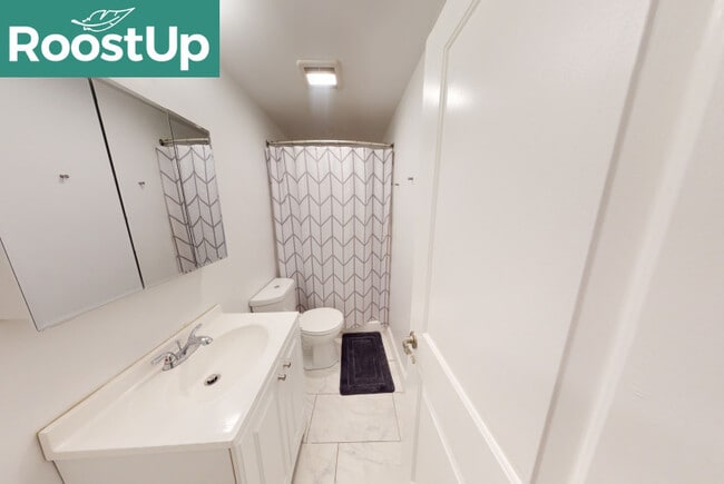 Foto del edificio - Furnished Private Bedroom in East Boston